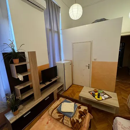 ホステル The Gates 2 *